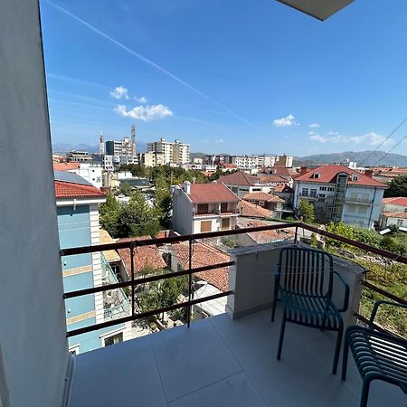 City Centre Rooms 4R Shkoder Bagian luar foto