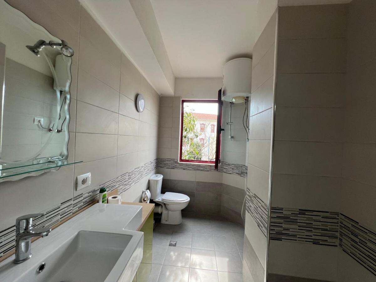 City Centre Rooms 4R Shkoder Bagian luar foto