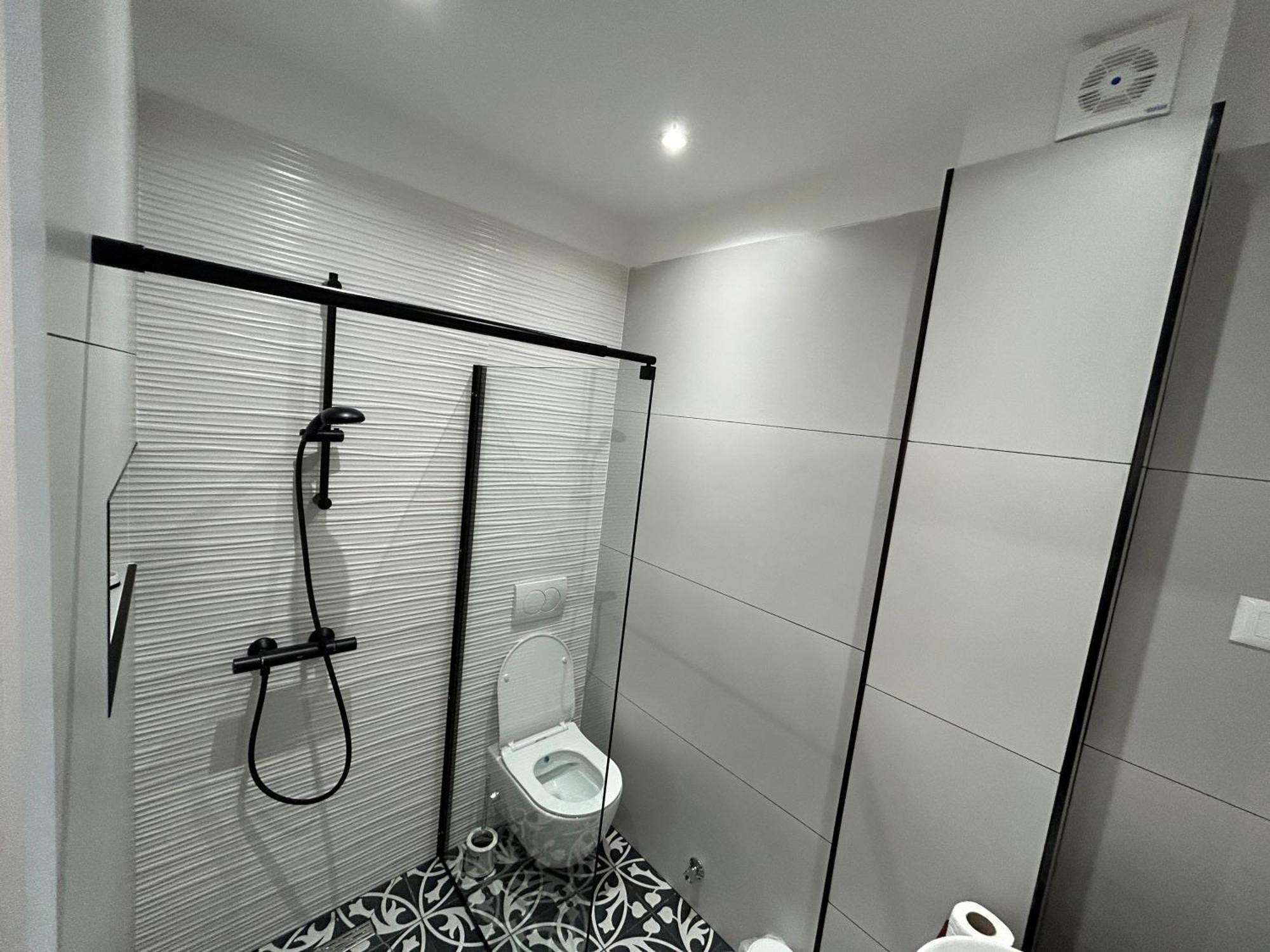 City Centre Rooms 4R Shkoder Bagian luar foto